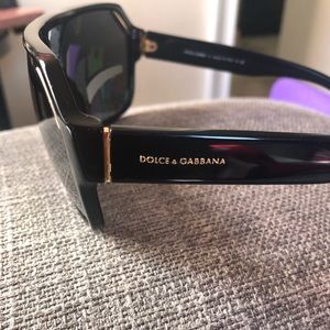 Dolce & Gabbana Pilot sunglasses